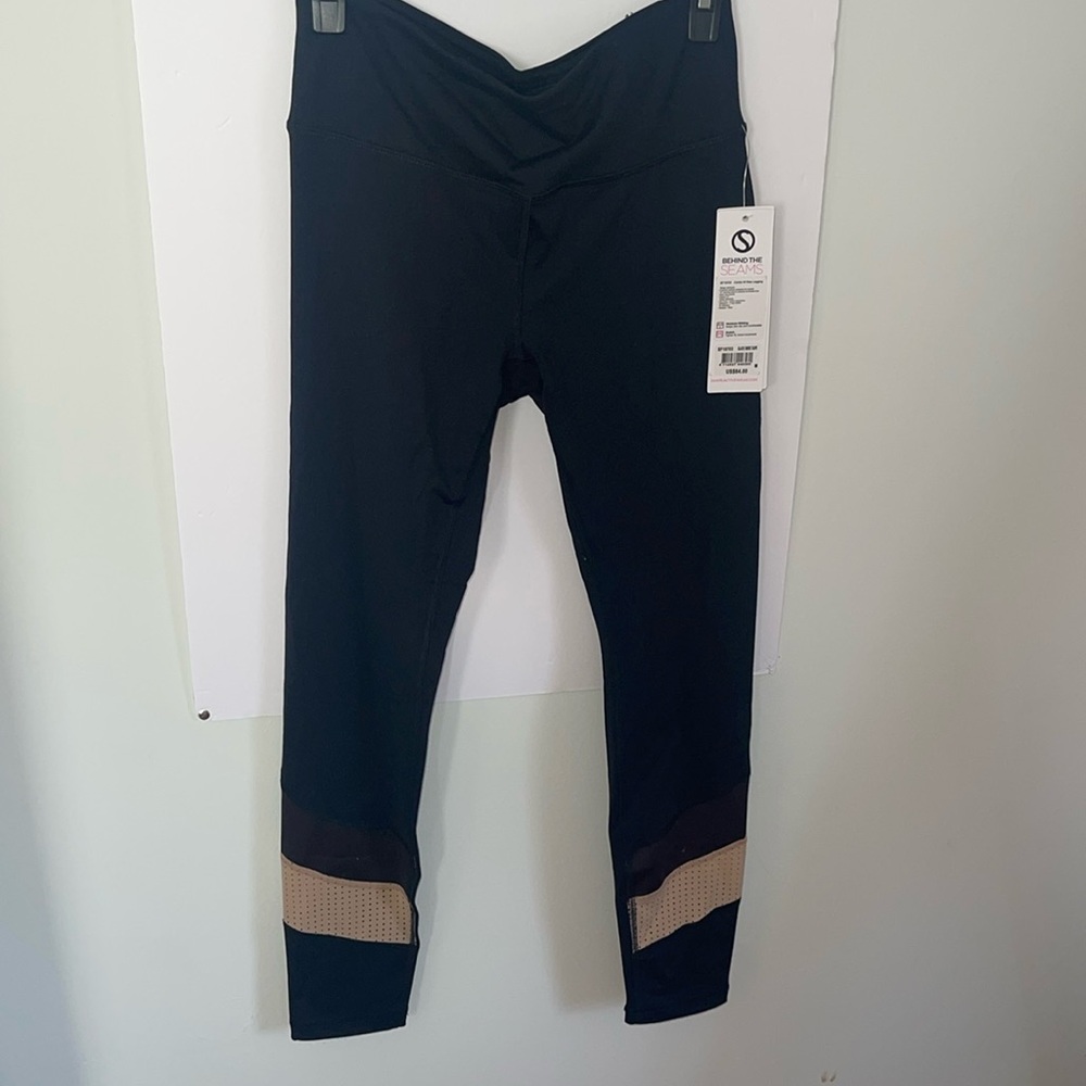 Shape size M leggings NWT active wear black and tan mesh